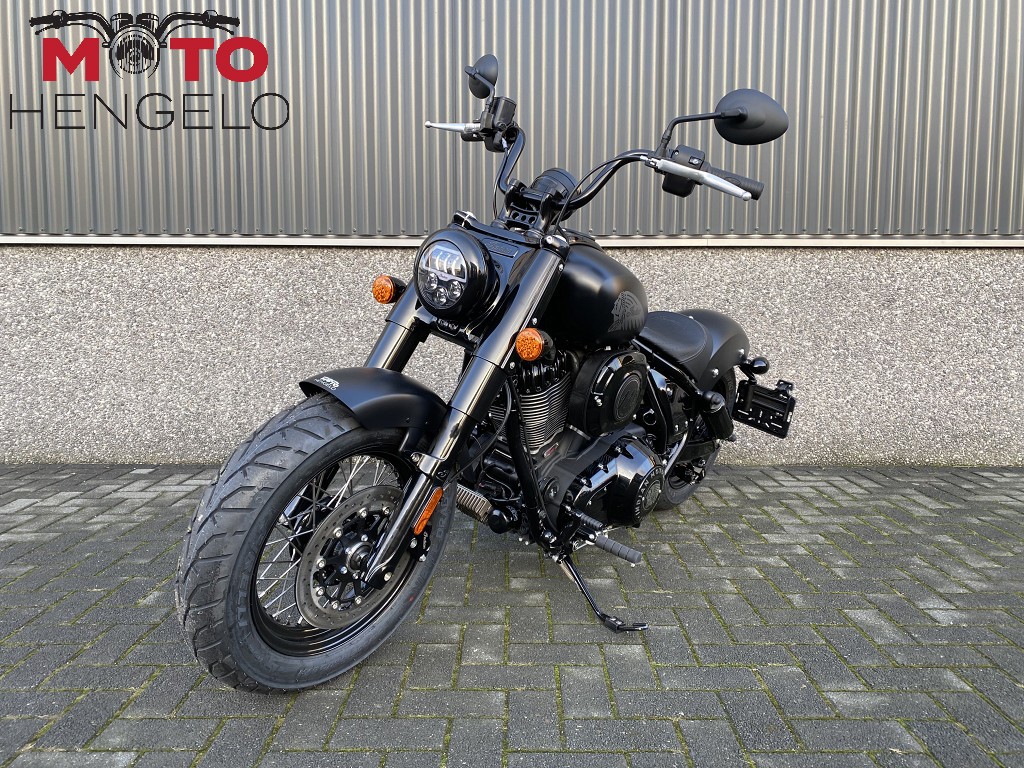 INDIAN - CHIEF BOBBER DARK HORSE