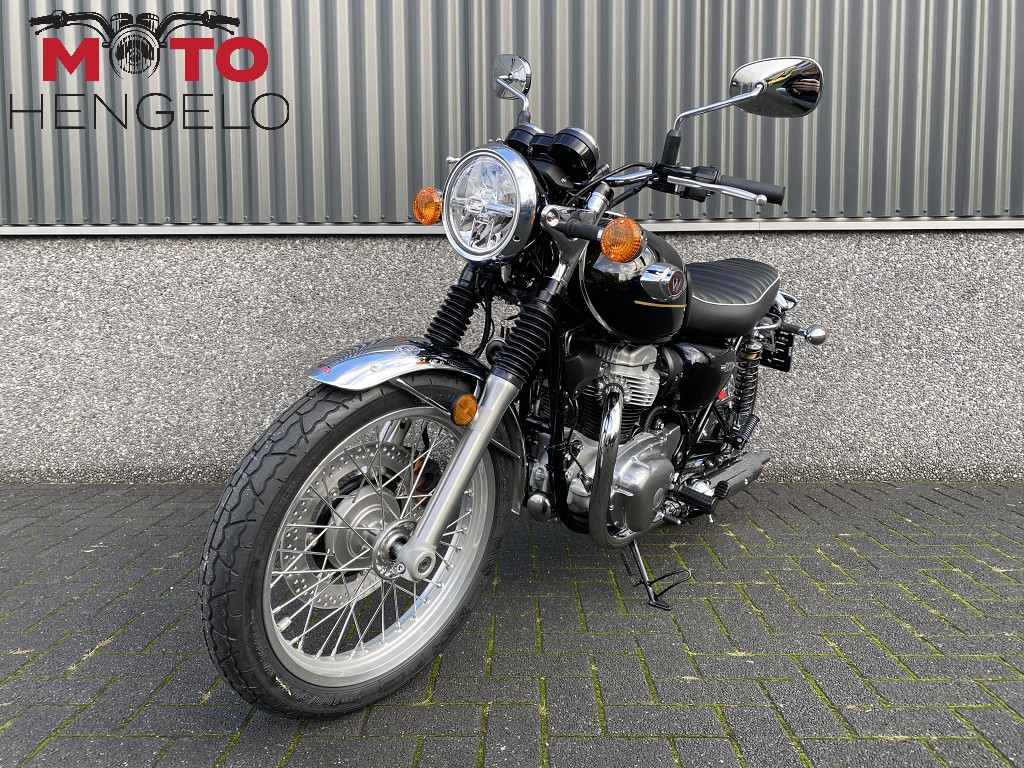 KAWASAKI - W800