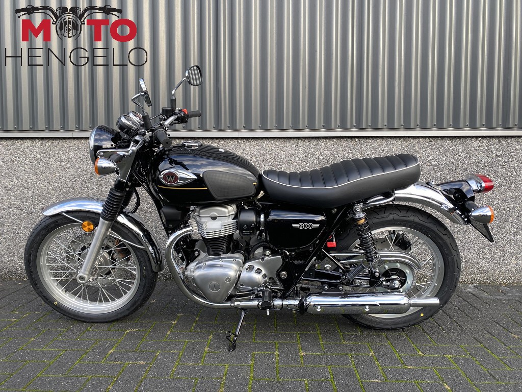 KAWASAKI - W800