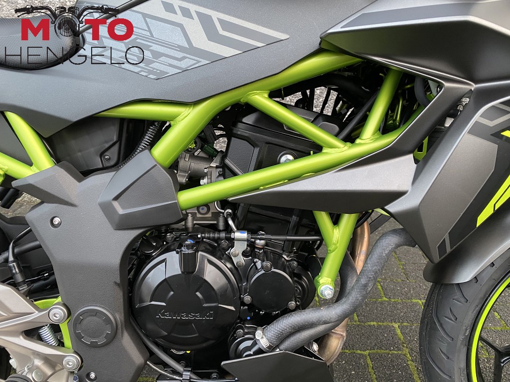 KAWASAKI - Z125