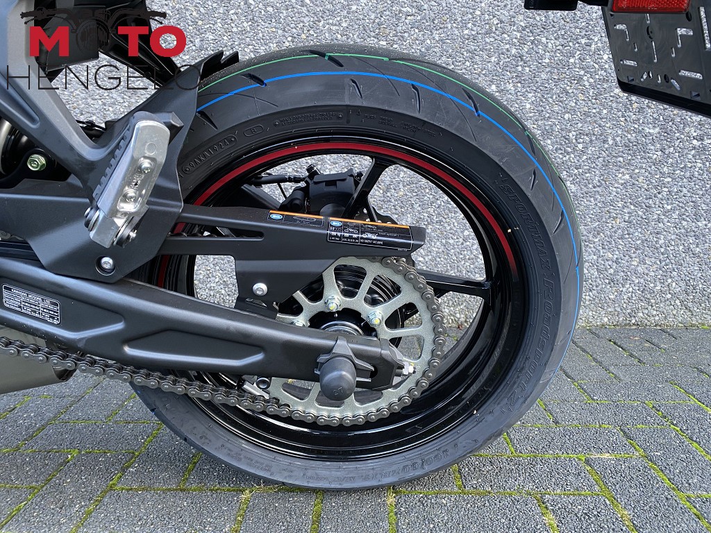 KAWASAKI - Z650