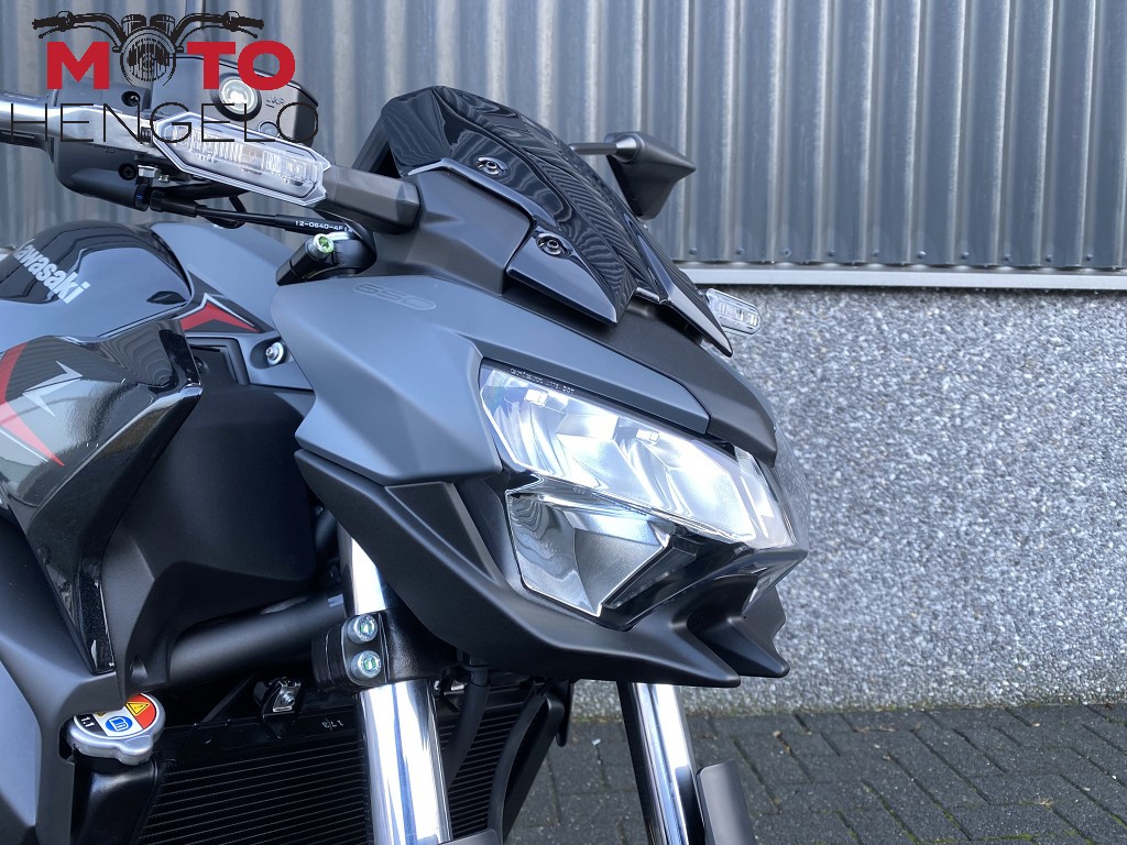 KAWASAKI - Z650