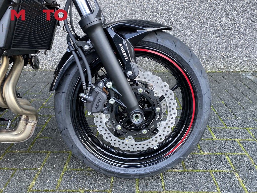 KAWASAKI - Z650