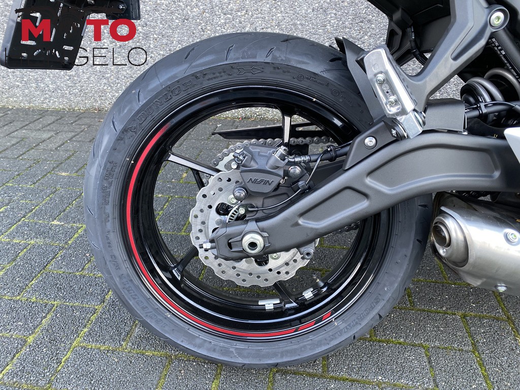 KAWASAKI - Z650