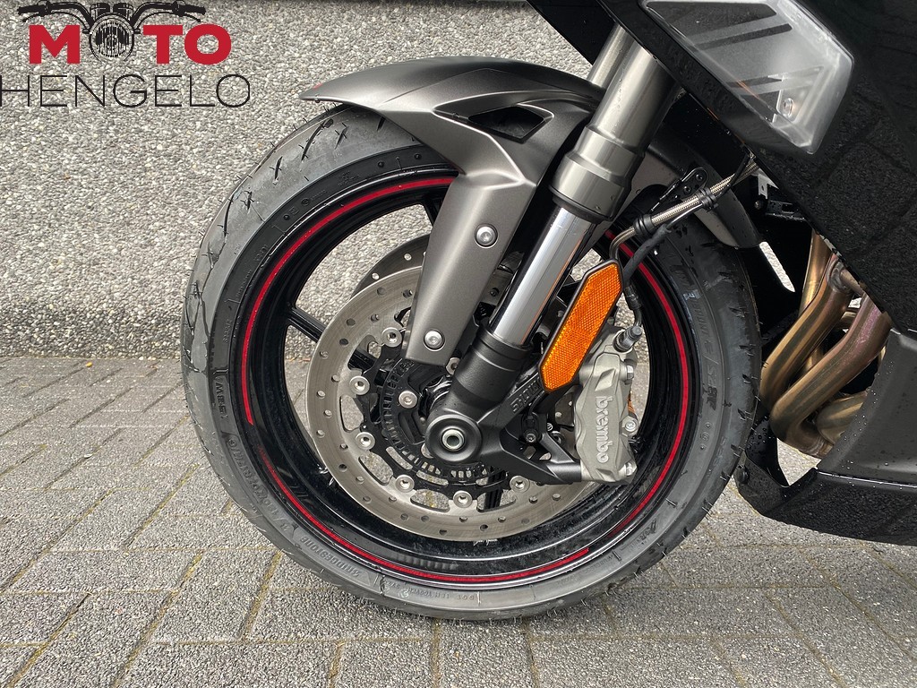 KAWASAKI - NINJA 1100SX SE