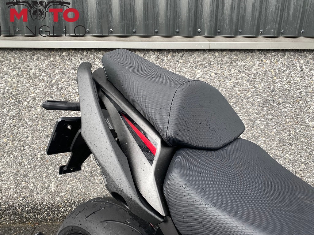 KAWASAKI - NINJA 1100SX SE