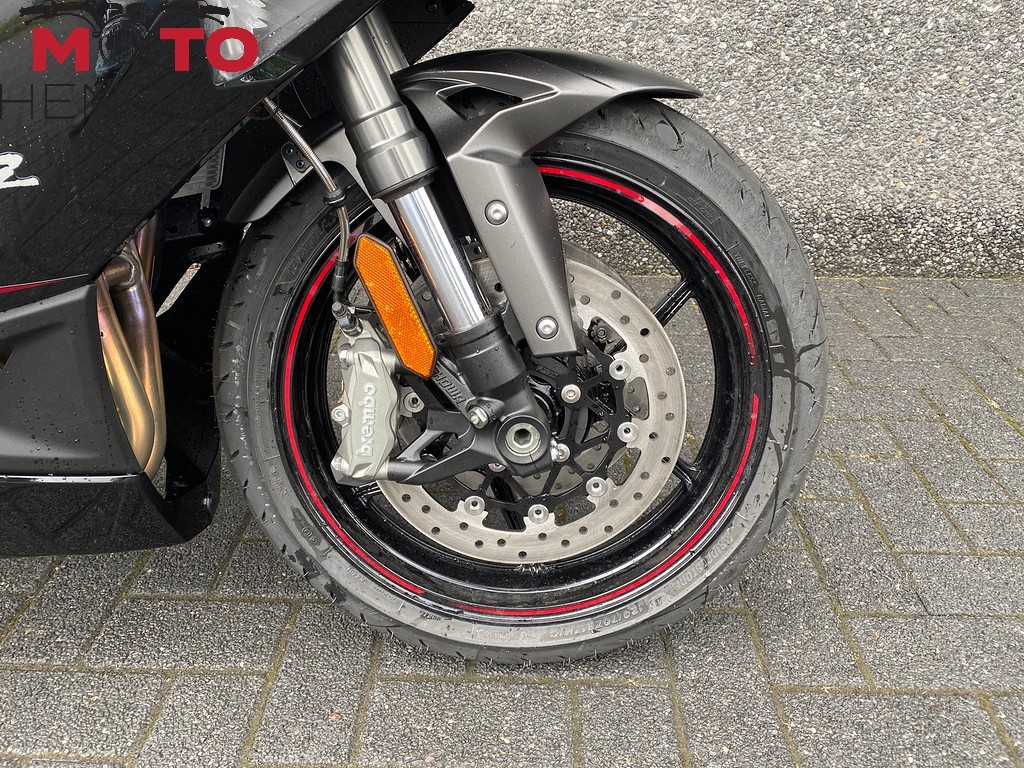 KAWASAKI - NINJA 1100SX SE