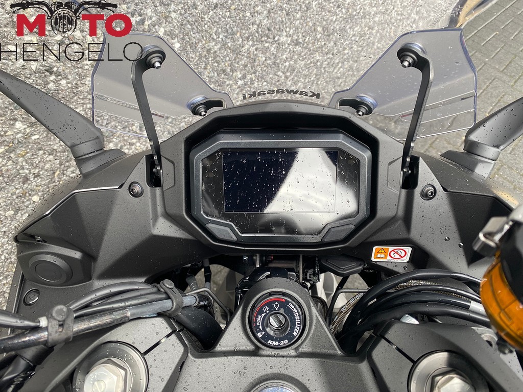 KAWASAKI - NINJA 1100SX SE