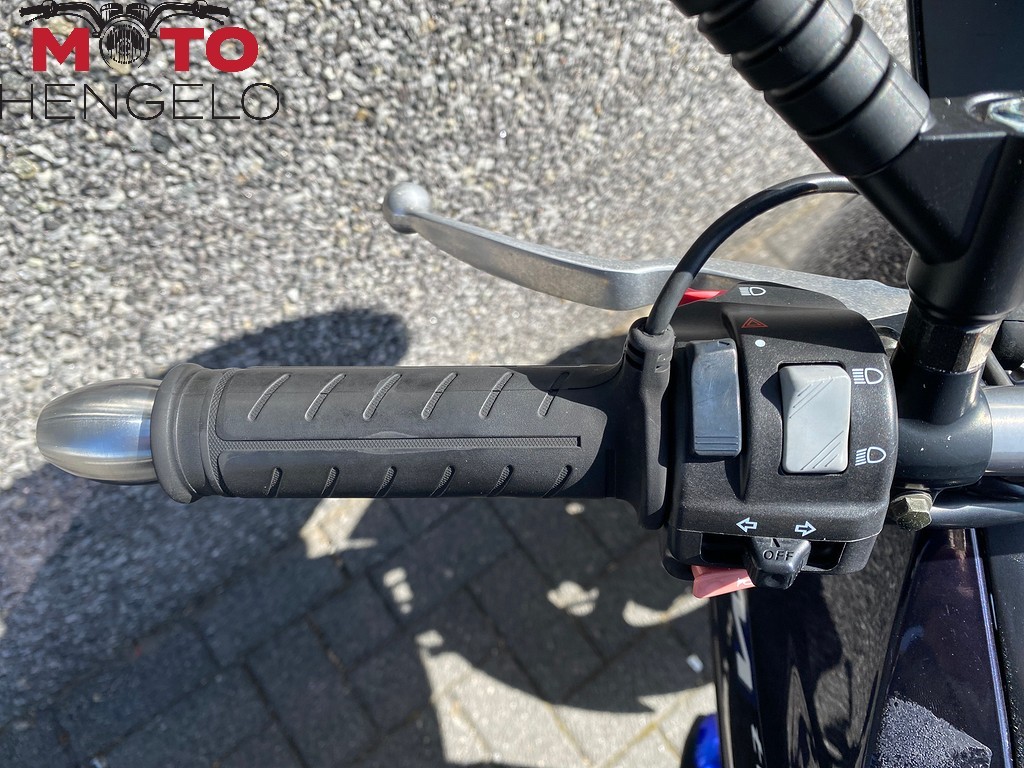 YAMAHA - TDM 900