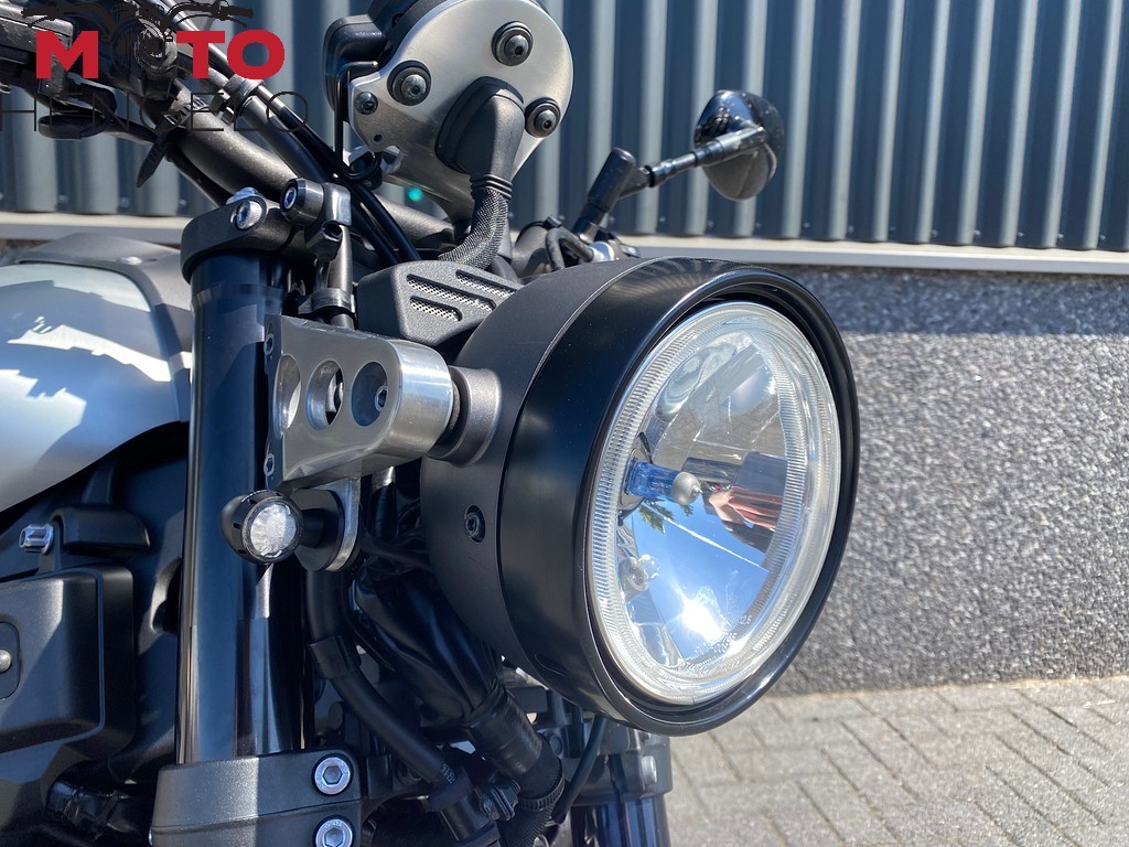 YAMAHA - XSR 900 ABS