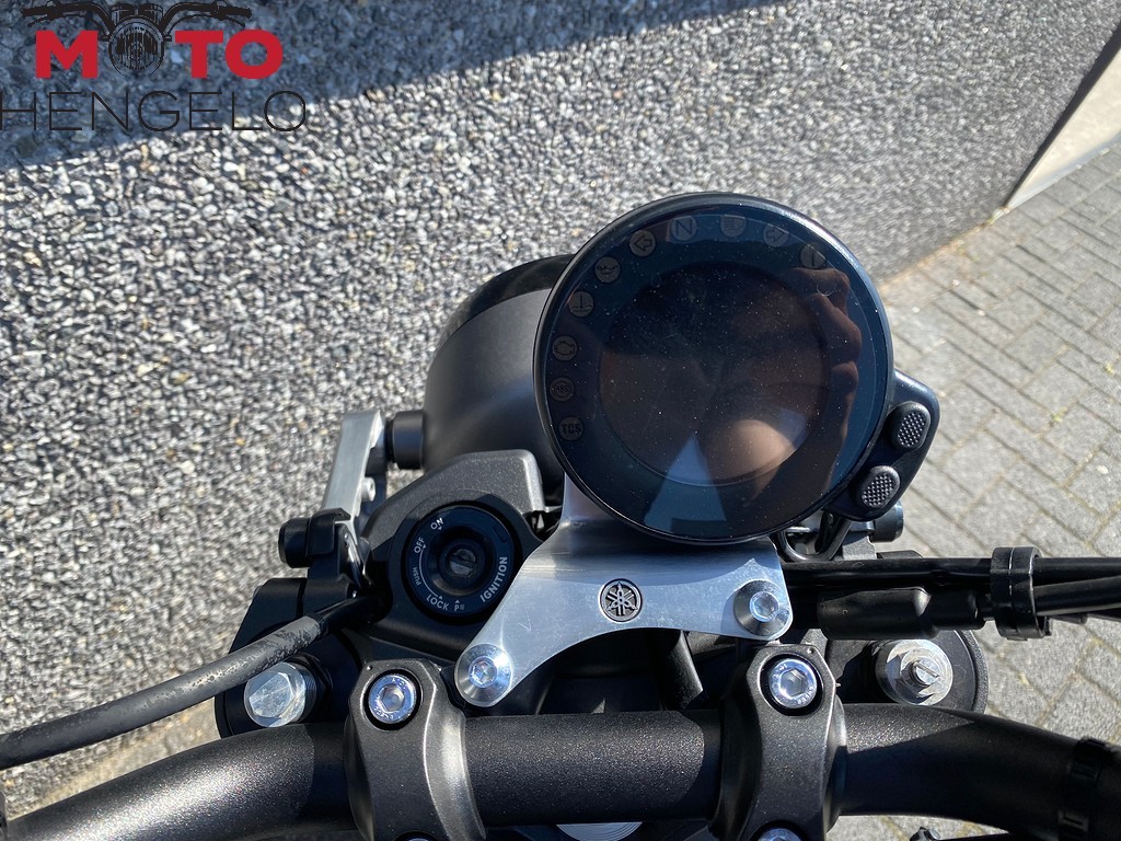 YAMAHA - XSR 900 ABS