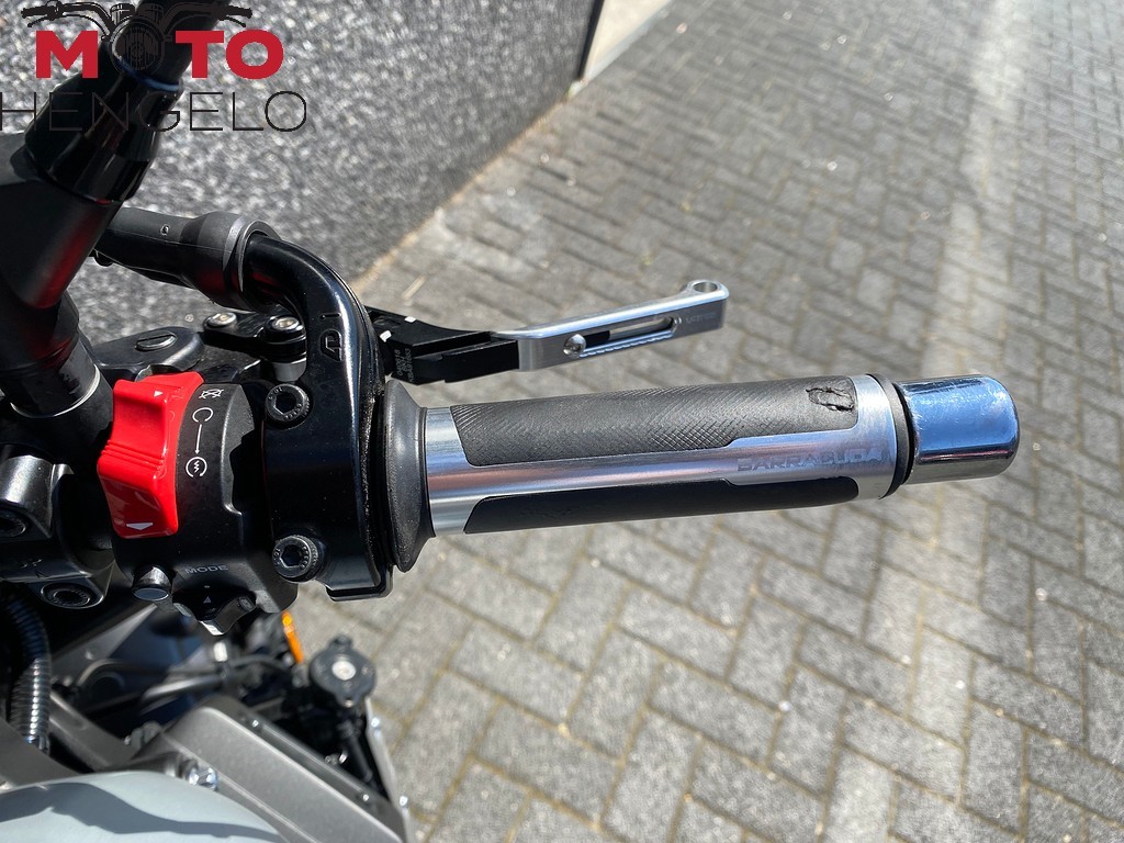 YAMAHA - XSR 900 ABS