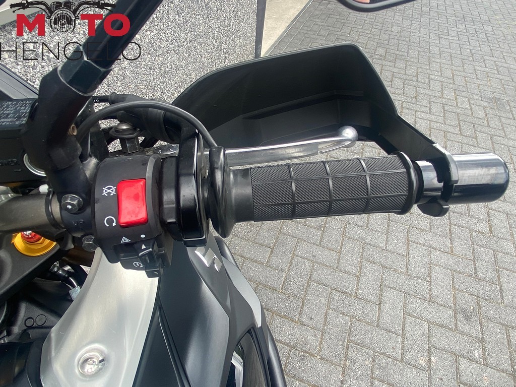 SUZUKI - V-STROM 1000 (DL1000)
