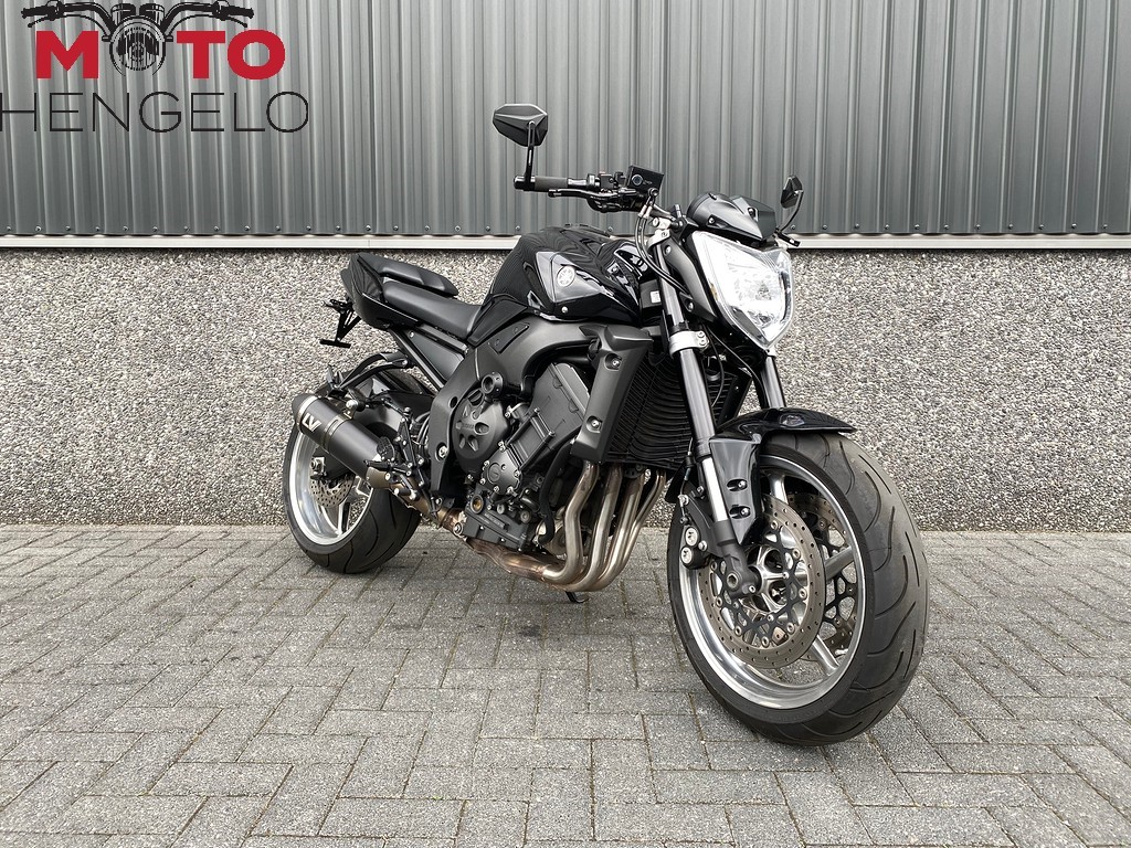 YAMAHA - FZ1