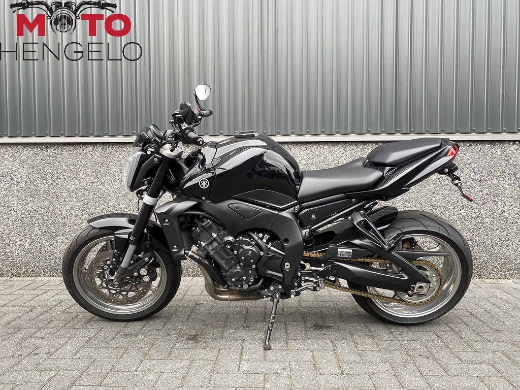 YAMAHA - FZ1