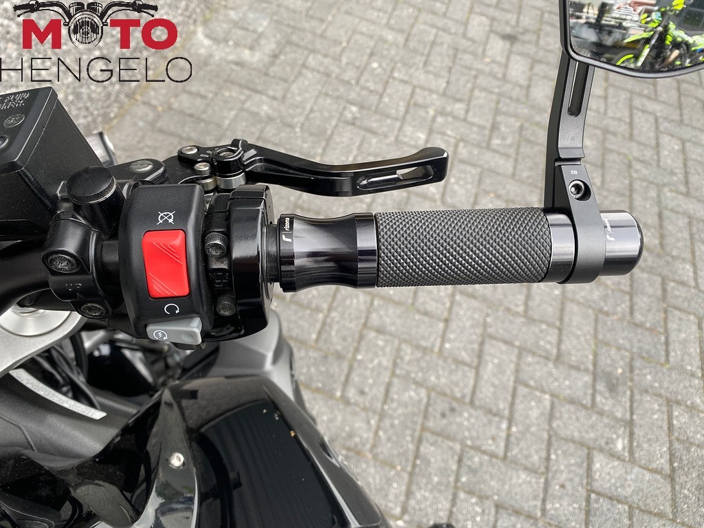YAMAHA - FZ1