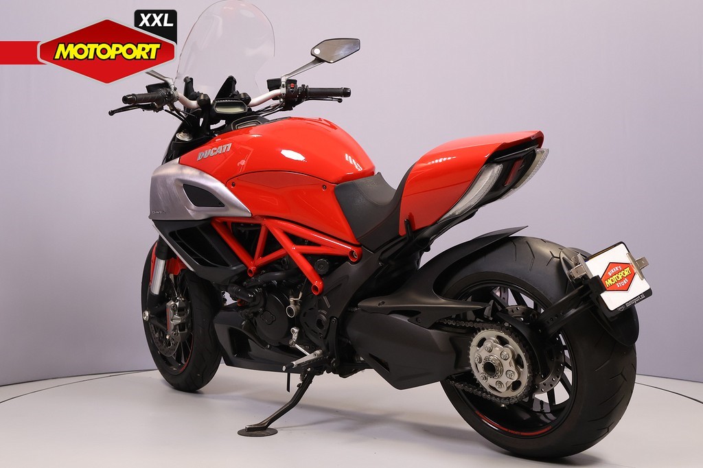 DUCATI - DIAVEL