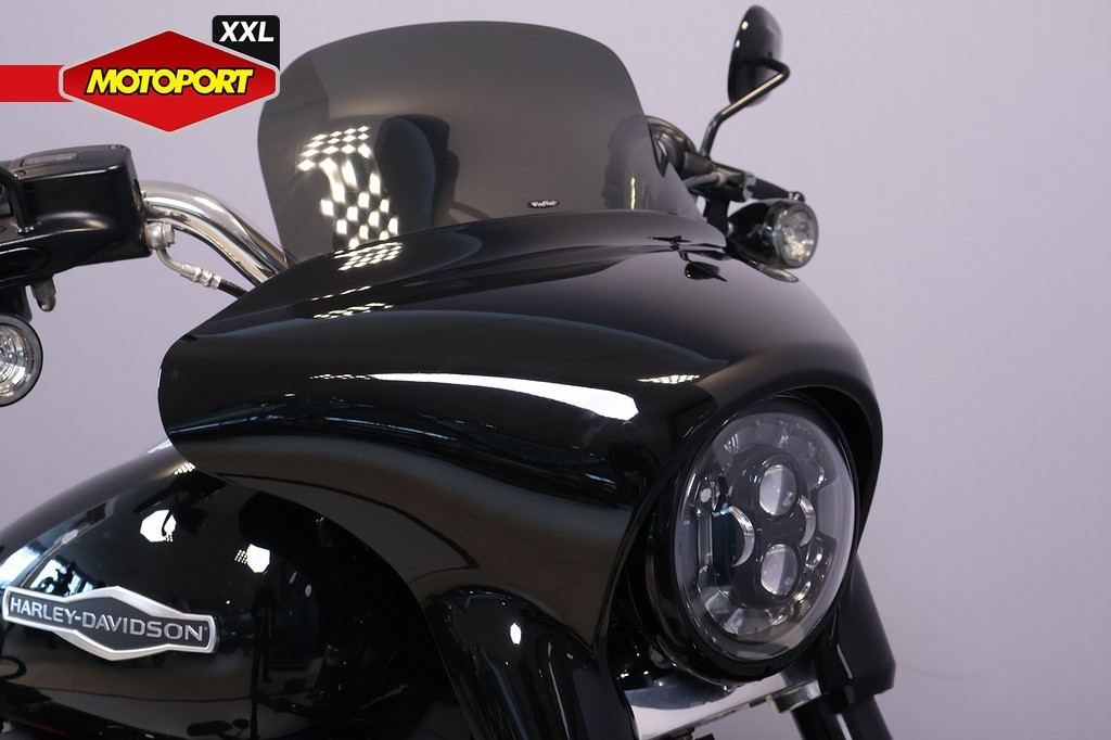 HARLEY-DAVIDSON - SPORT GLIDE