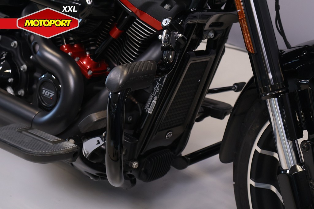 HARLEY-DAVIDSON - SPORT GLIDE