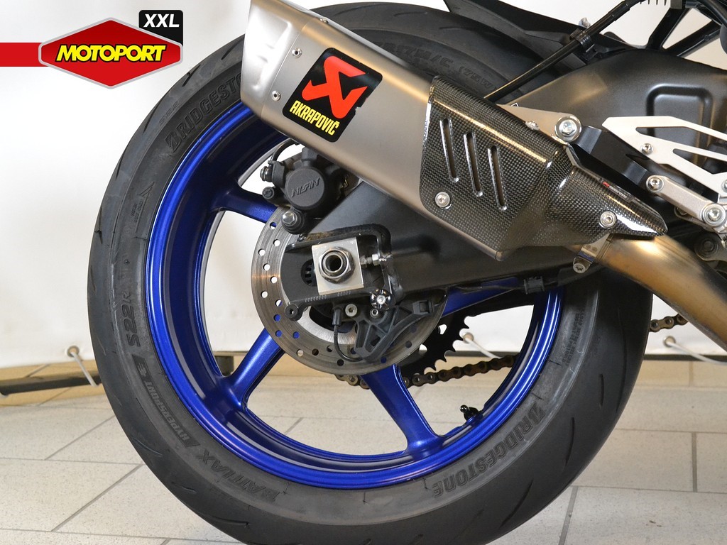 YAMAHA - MT 10