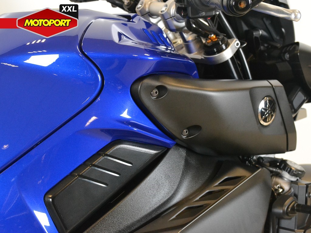 YAMAHA - MT 10