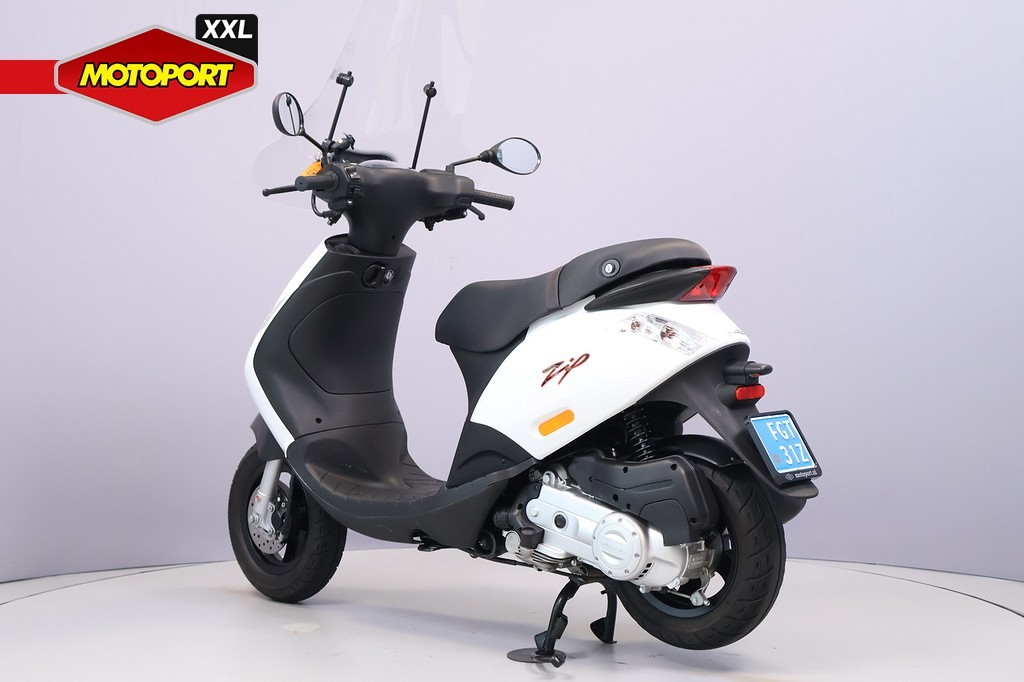 PIAGGIO - ZIP 25KM/H