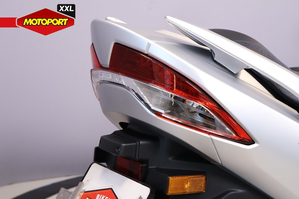 SUZUKI - BURGMAN 400