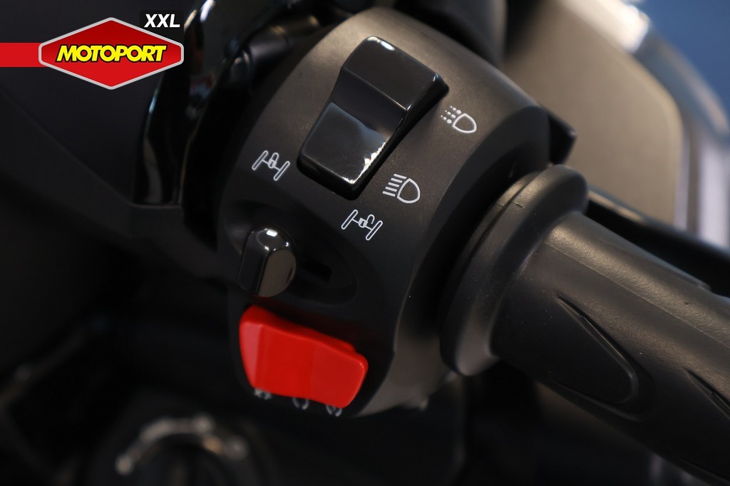 PEUGEOT - METROPOLIS 400 SW