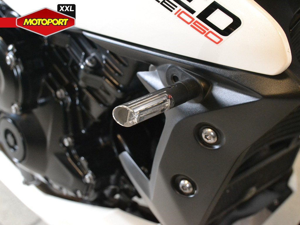 TRIUMPH - SPEED TRIPLE ABS