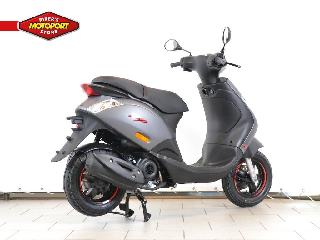 PIAGGIO - ZIP S 25KM/H