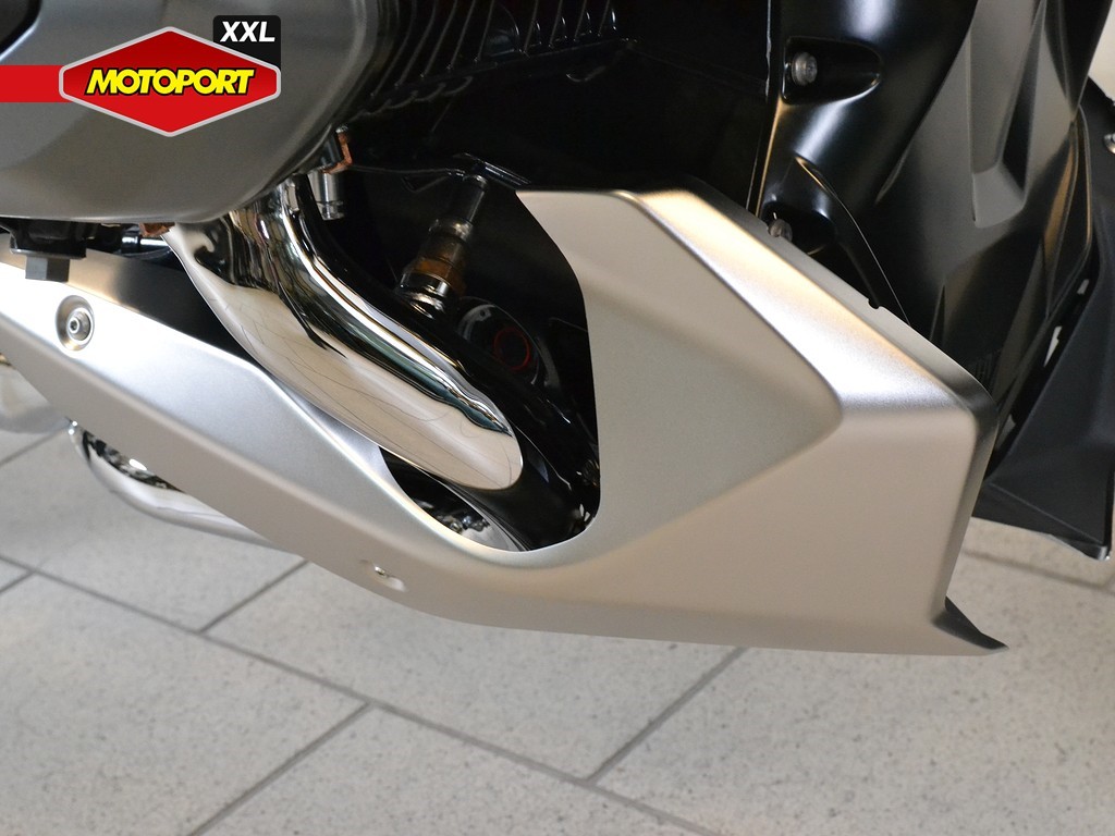 BMW - R 1250 R