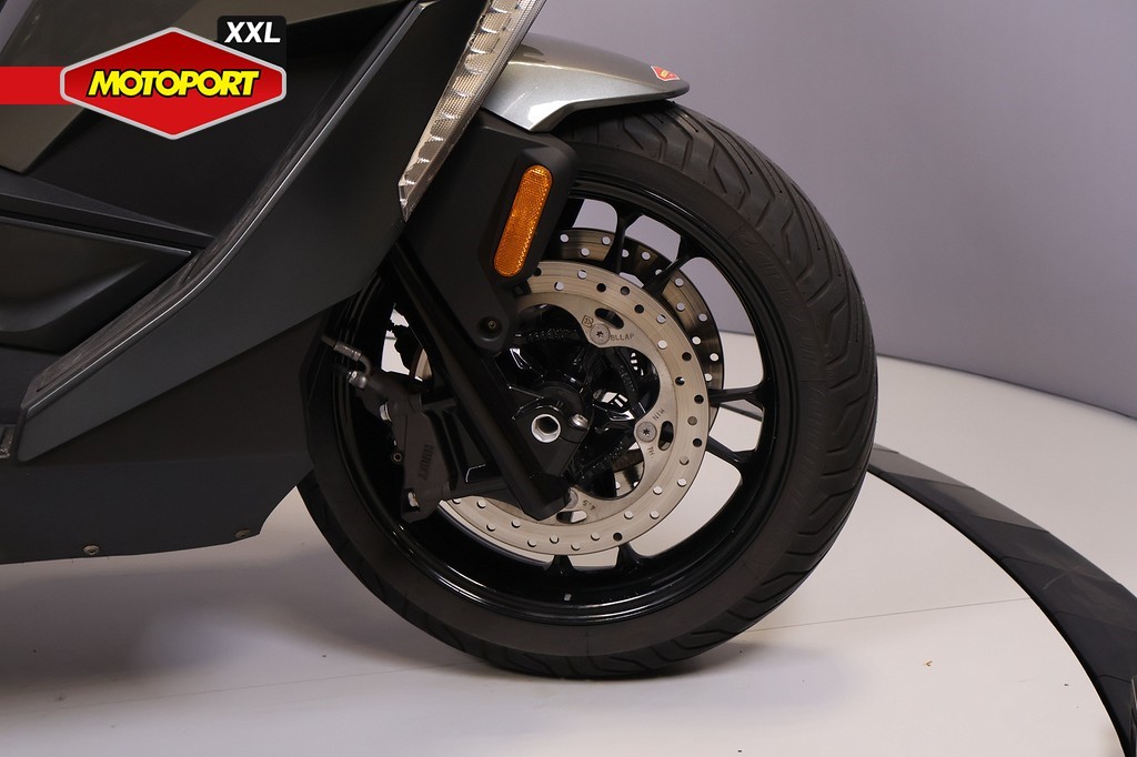 BMW - C 400 GT