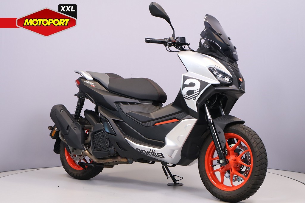 APRILIA - SR GT 200 SPORT