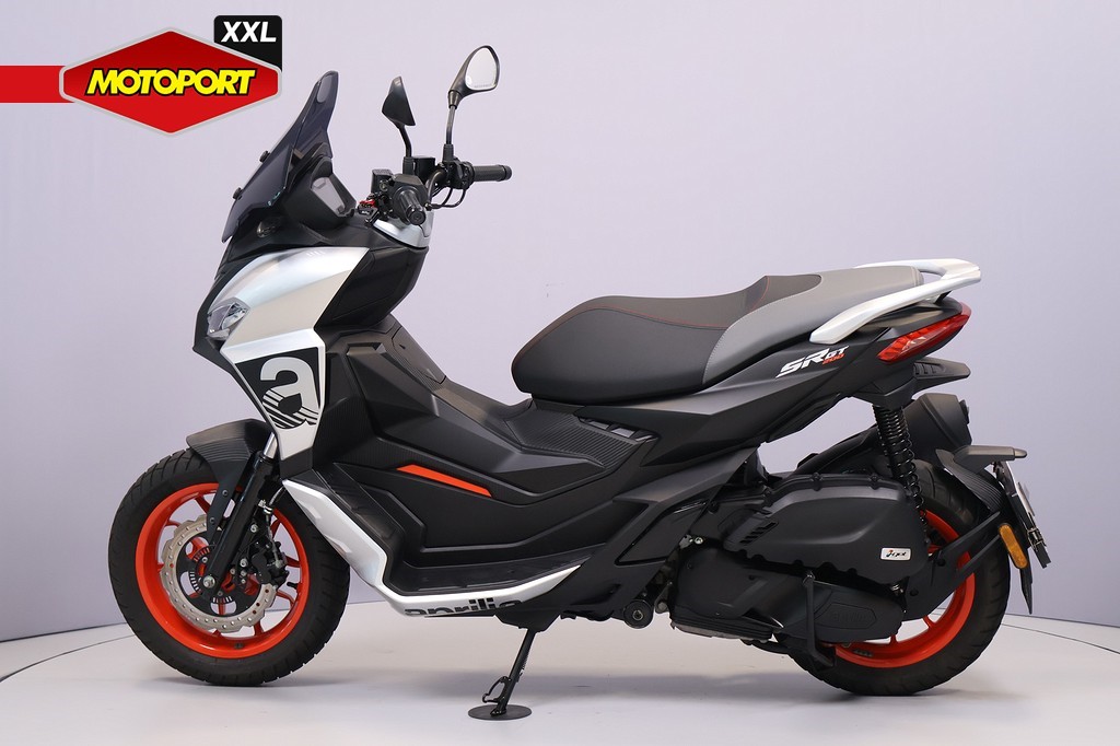 APRILIA - SR GT 200 SPORT