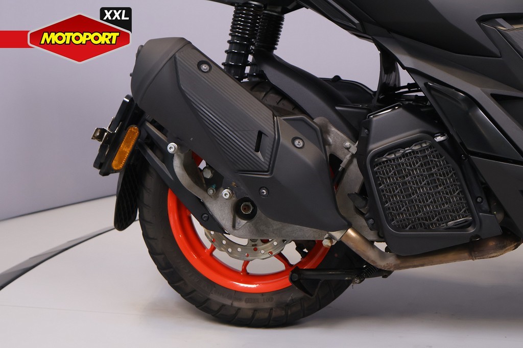APRILIA - SR GT 200 SPORT