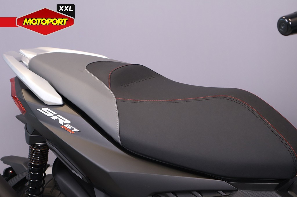 APRILIA - SR GT 200 SPORT