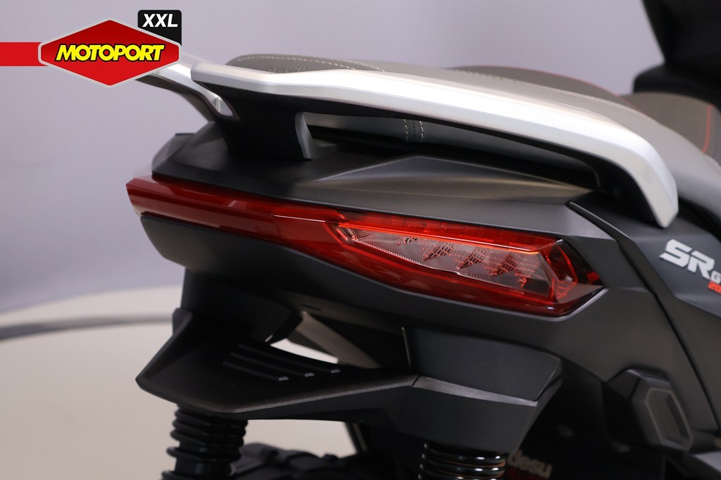 APRILIA - SR GT 200 SPORT