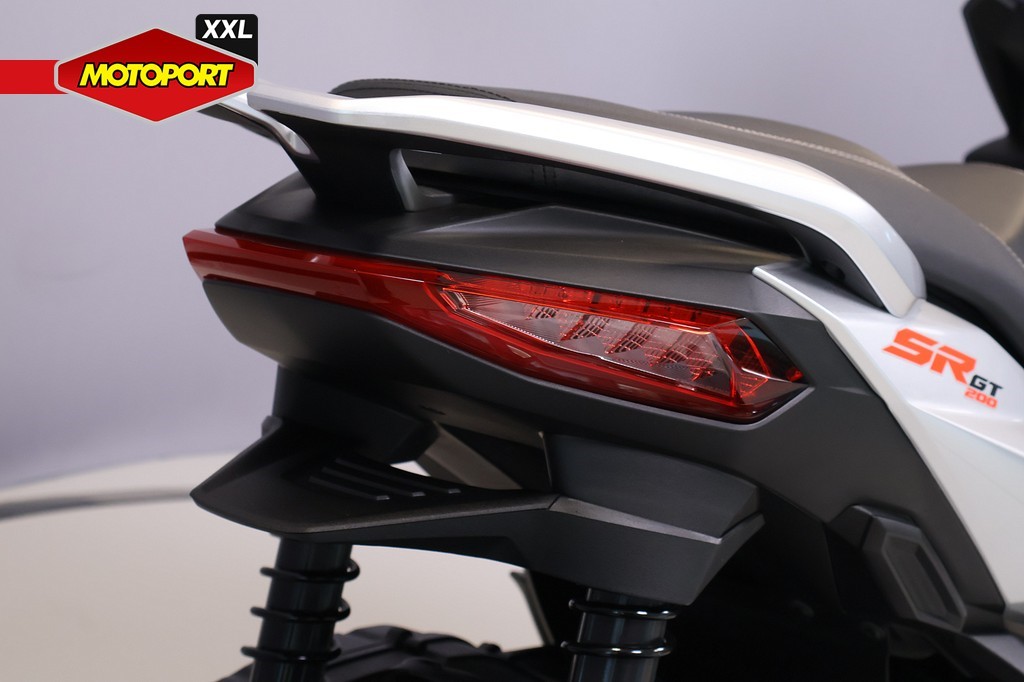 APRILIA - SR GT 200