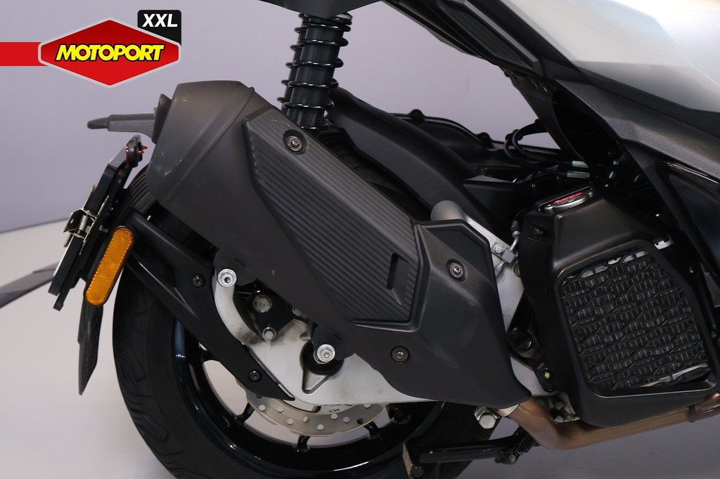 APRILIA - SR GT 200