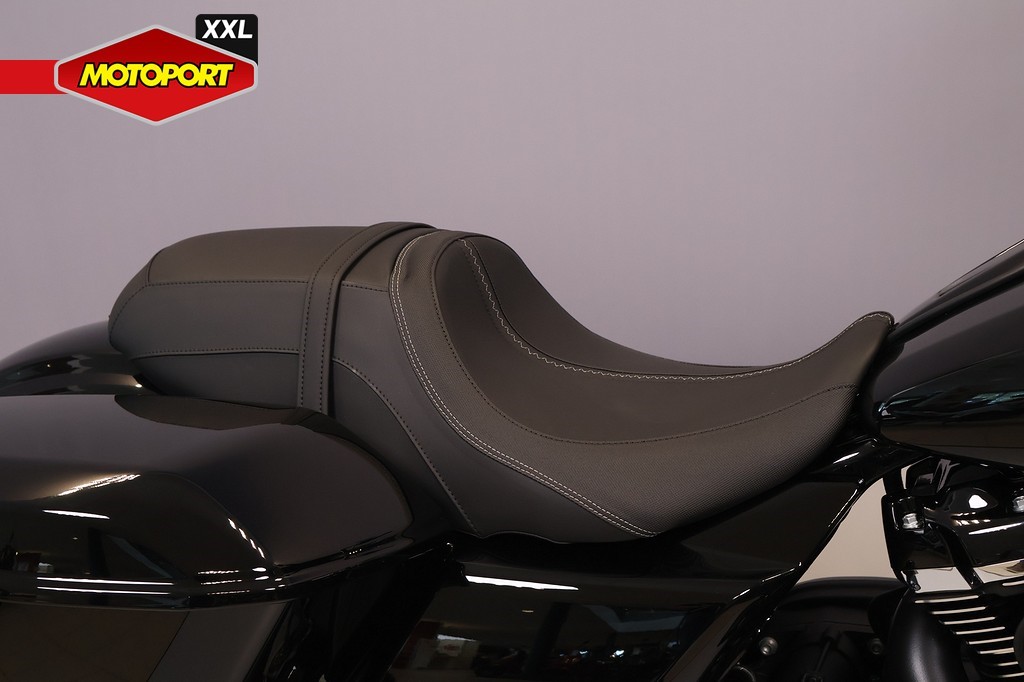 HARLEY-DAVIDSON - ROAD GLIDE