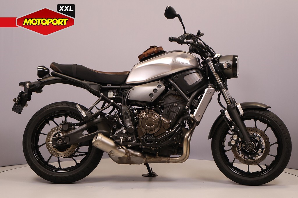 YAMAHA - XSR 700