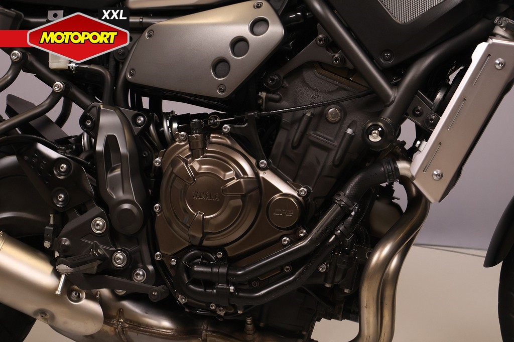 YAMAHA - XSR 700