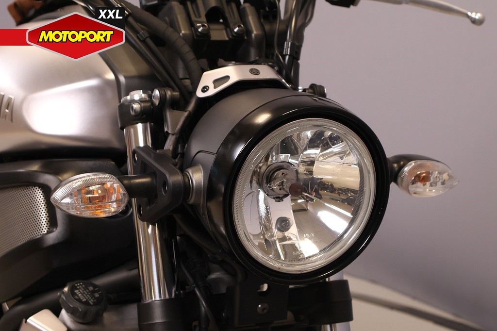 YAMAHA - XSR 700