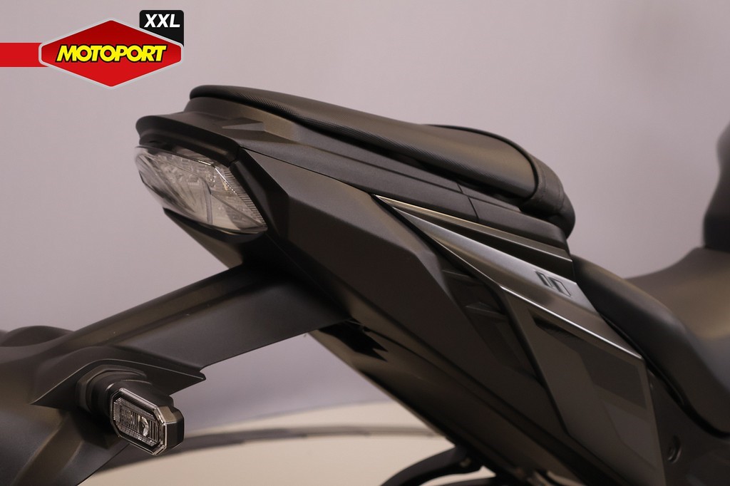 SUZUKI - GSX-S 1000