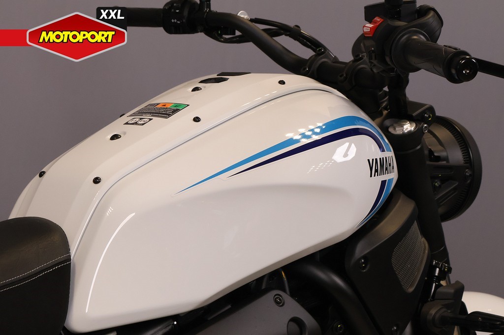YAMAHA - XSR 700