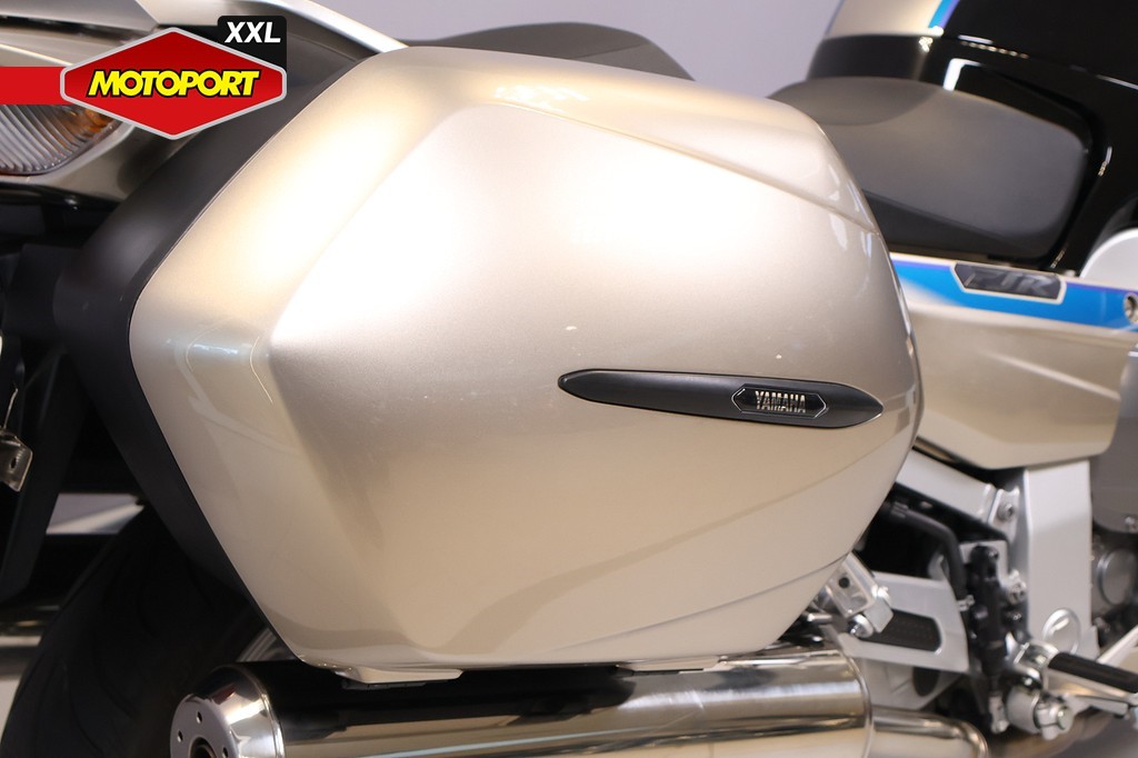 YAMAHA - FJR 1300 A