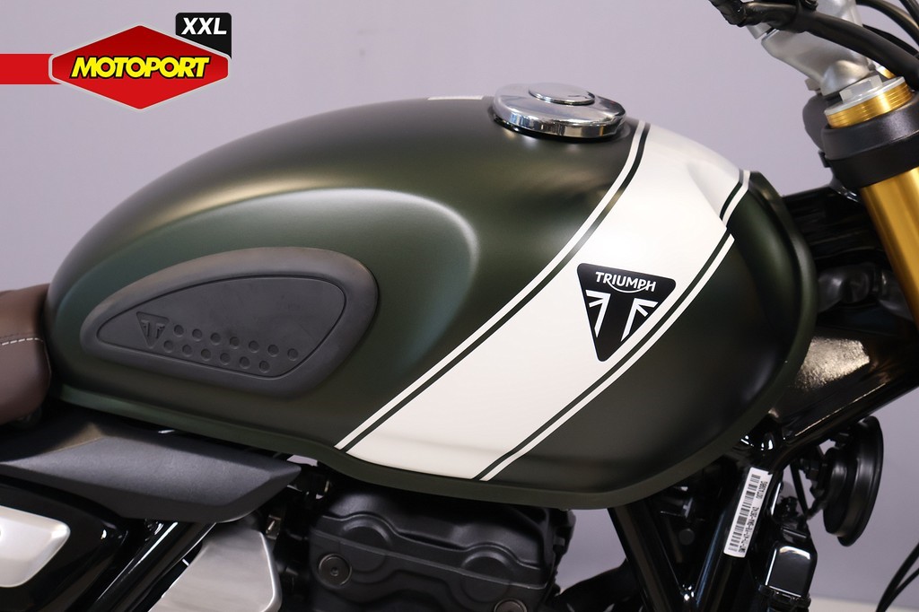 TRIUMPH - SCRAMBLER 400 X