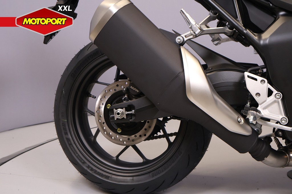 HONDA - CB 1000 HORNET