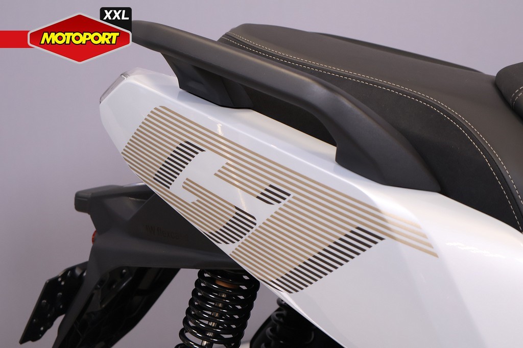 BMW - C 400 GT