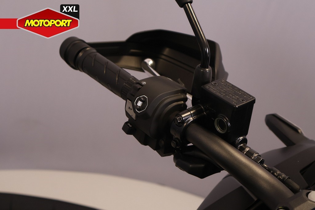 HONDA - ADV 350